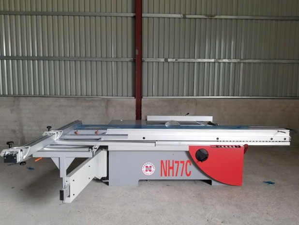 máy cnc dán tem tự động in tem nhãn dán ván công nghiệp